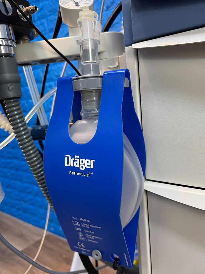 Used Dräger Fabius Tiro YOM: 2011 SN: ASCC-0212 Include GE B650 Patient Monitor YOM: 2013 SN: SEW13244968HA With SPO2 & ECG Cables