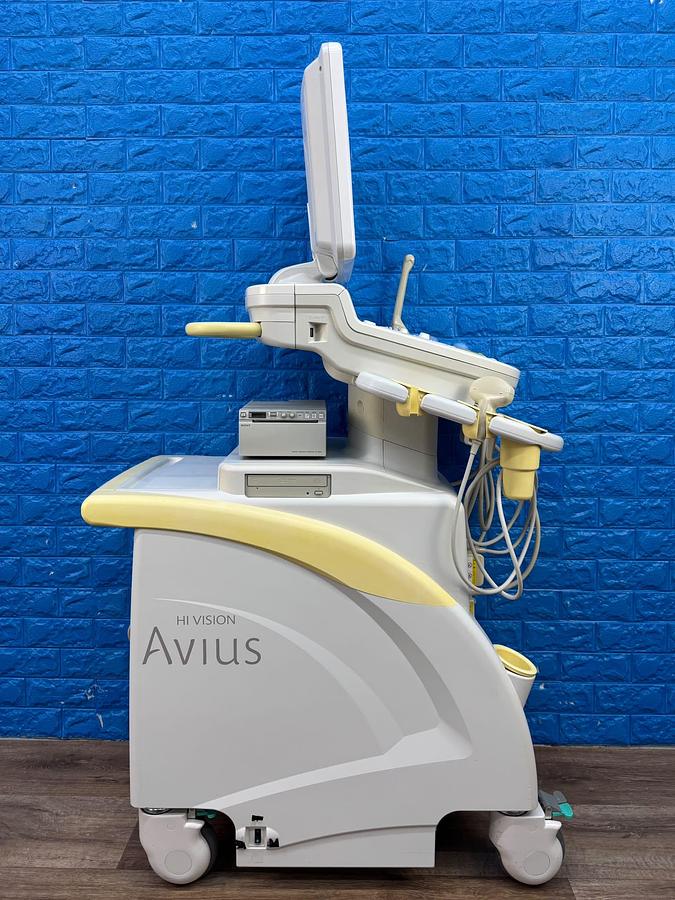 Used Hitachi HI Vision Avius Ultrasound  YOM: 2011   Probes  - EUP-C715 YOM: 2011 - EUP-V53W YOM: 2011 