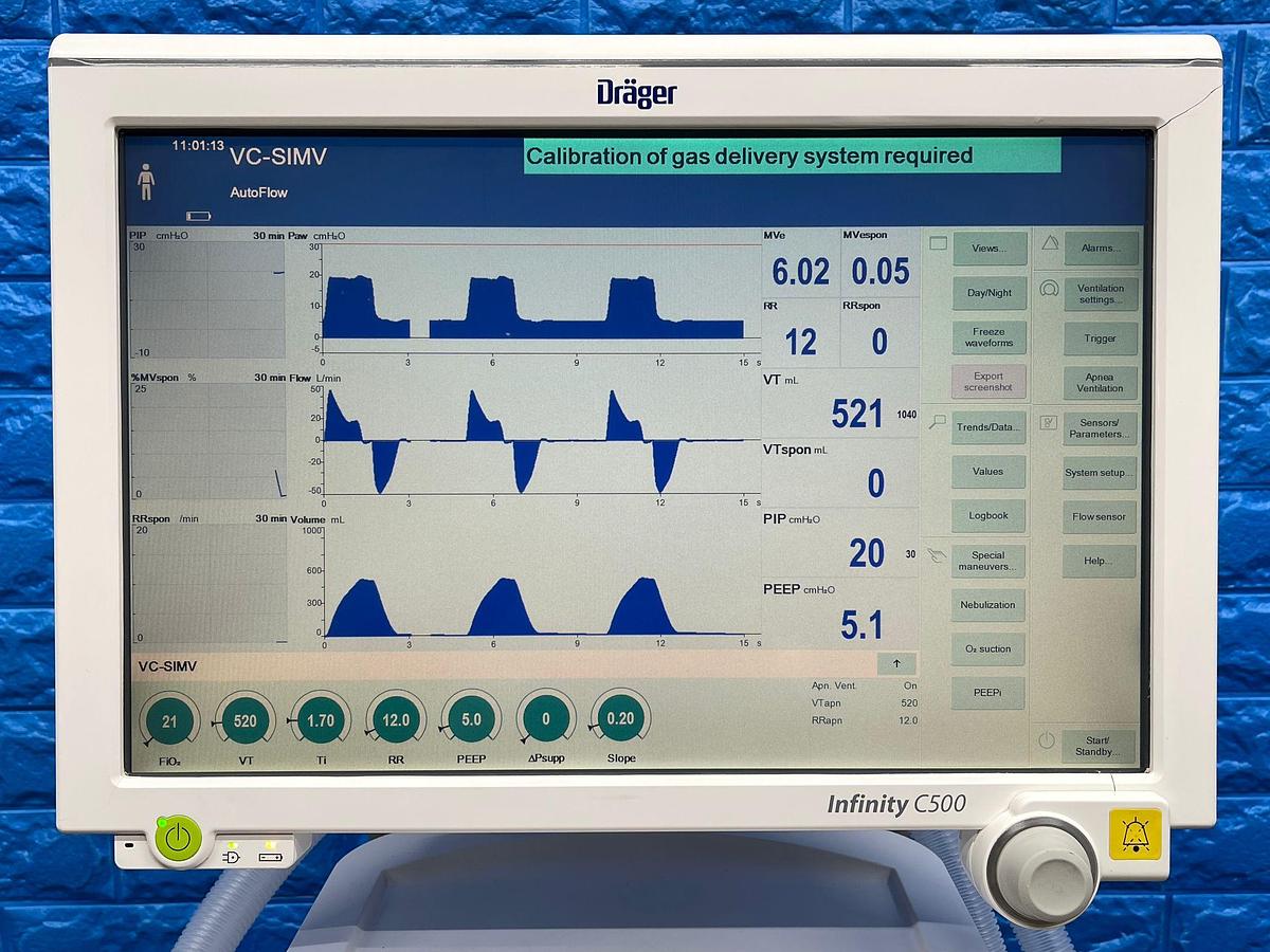 Used Dräger Evita V500 Ventilator SW: S02.51.01 Hours: 33367 YOM: 2013 SN: ASEE-0086
