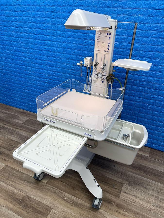Used FISHER & PAYKEL Healthcare Cosy Cot, REF: IW932AEK YOM: 2016 Infant Resuscitator