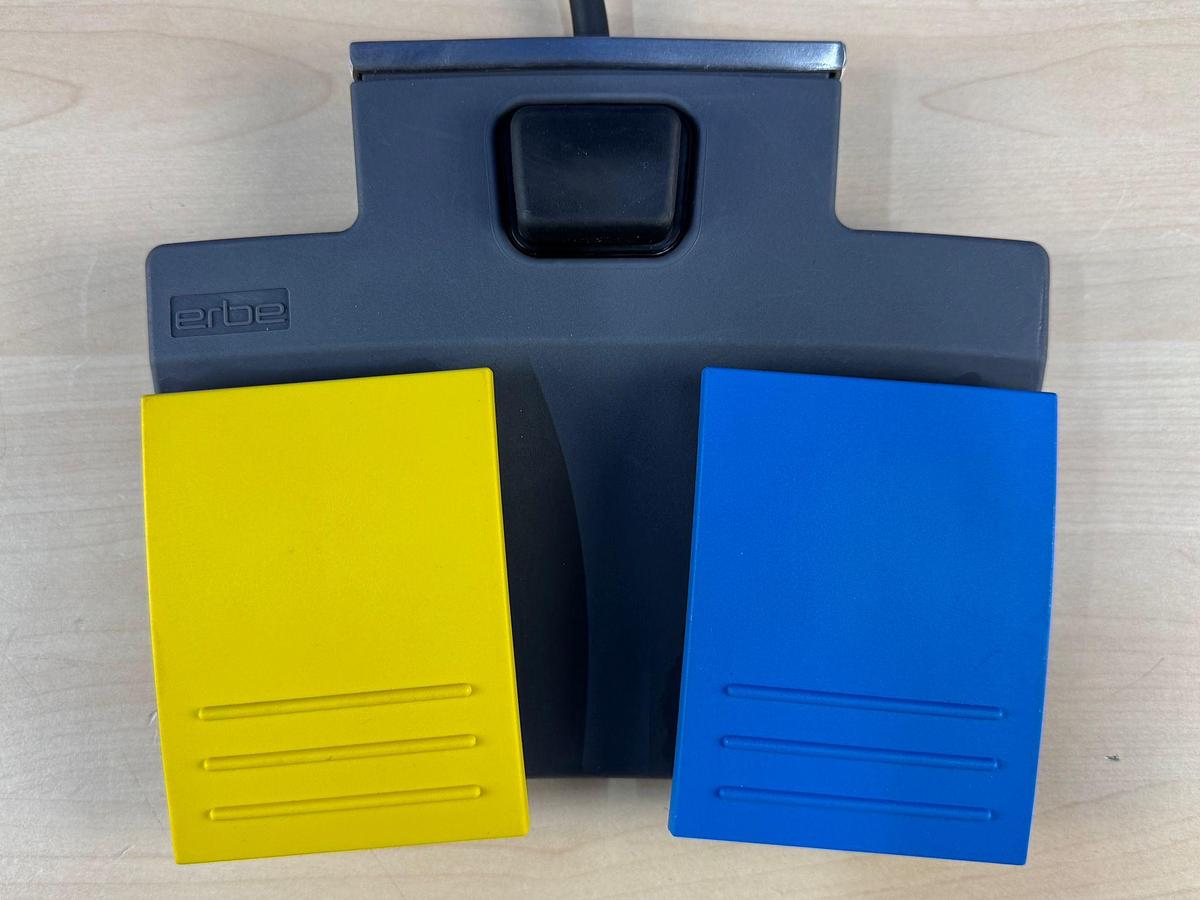 Used ERBE Ref 20189-350 two-pedal foot switch for VIO 3, VIO 3n and VIO seal YOM: 2020