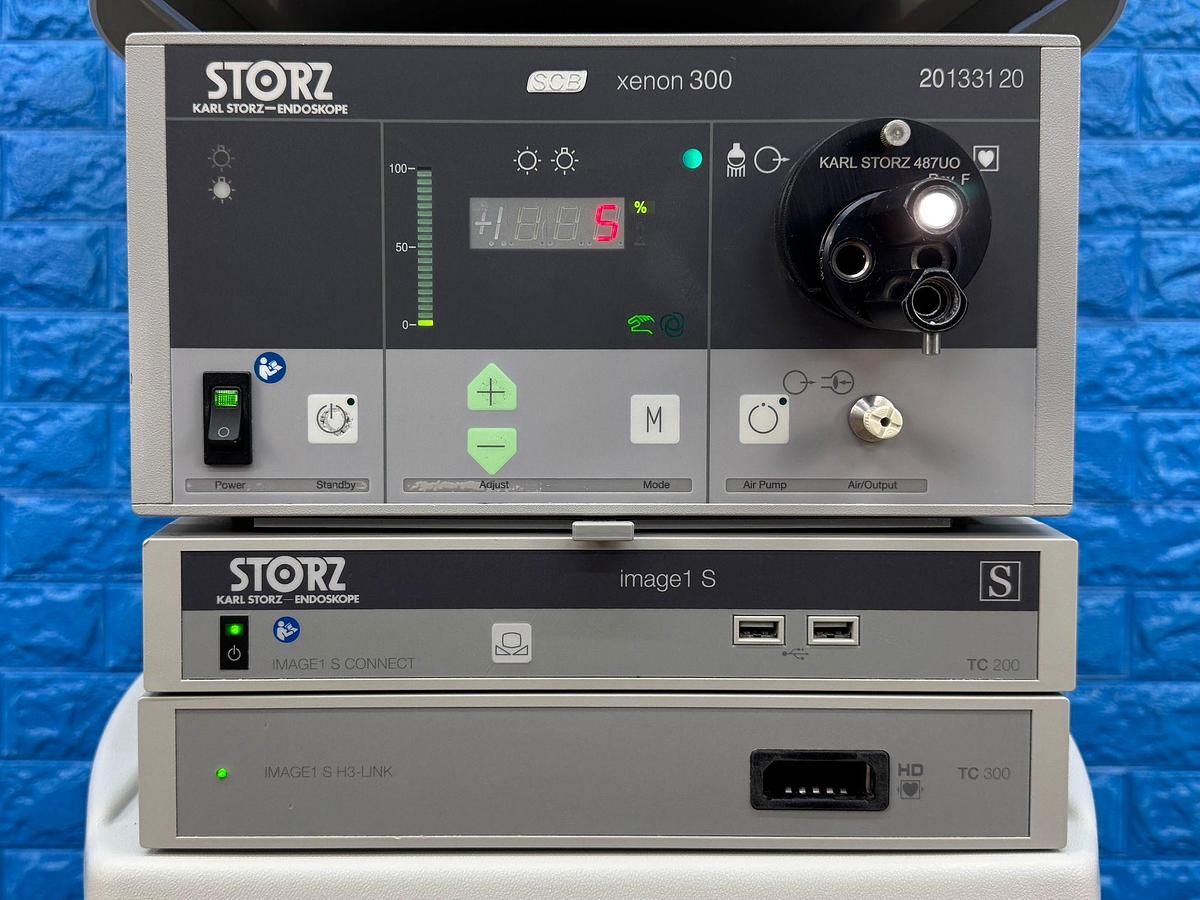 Used Karl Storz Spies Tower: -LCD Monitor 26 Inch  -Aida Monitor 19 Inch Touch Screen -Endoflator with Hose  -Keyboard -Camera Head H3-Z Spies S Full HD TH100  -Aida Control WD 200 -Xenon 300 Light source  -Spies S TC200/TC300 -Sony Printer