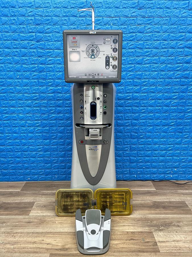 Used Bausch & Lomb Phacoemulsifier Stellaris PC Laser machine YOM: 2013 With Footswitch and 2 Hand pieces