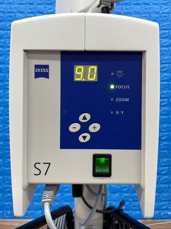 Used CARL ZEISS S7 Microscope OPMI VISU 150 Opthalmology