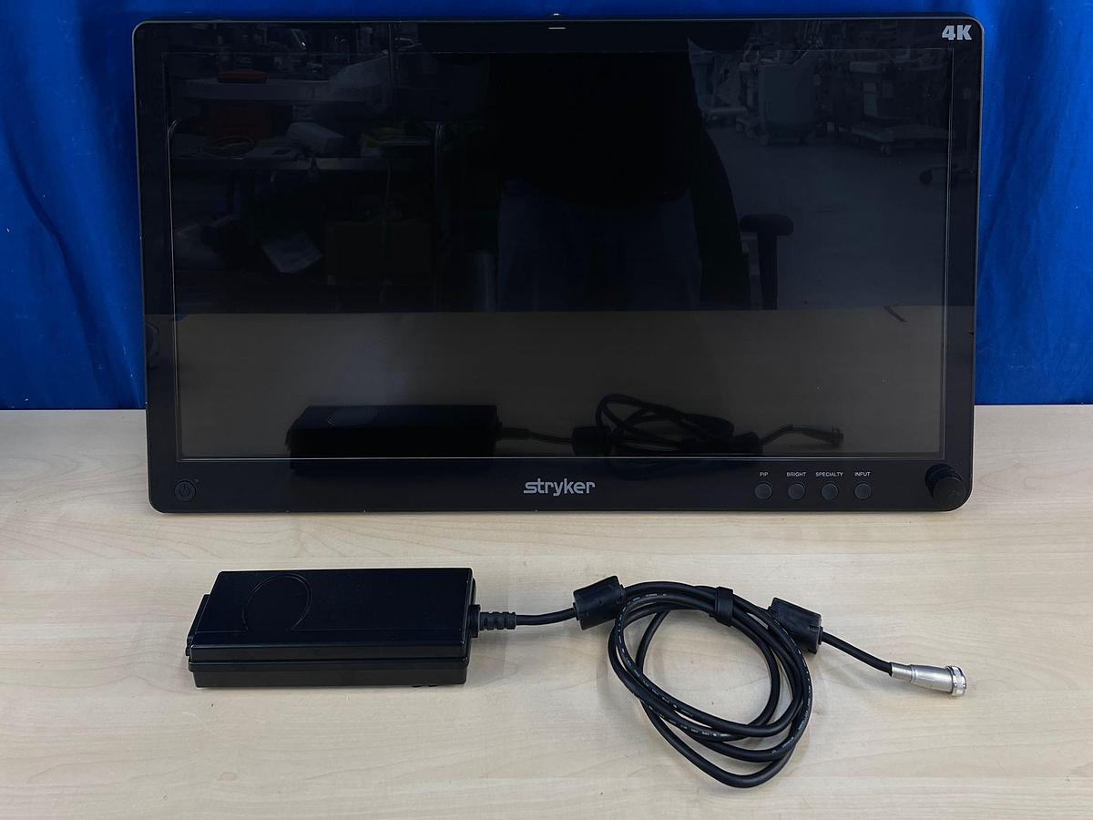Used Stryker 32 Inch 4K LED Monitor YOM: 2019