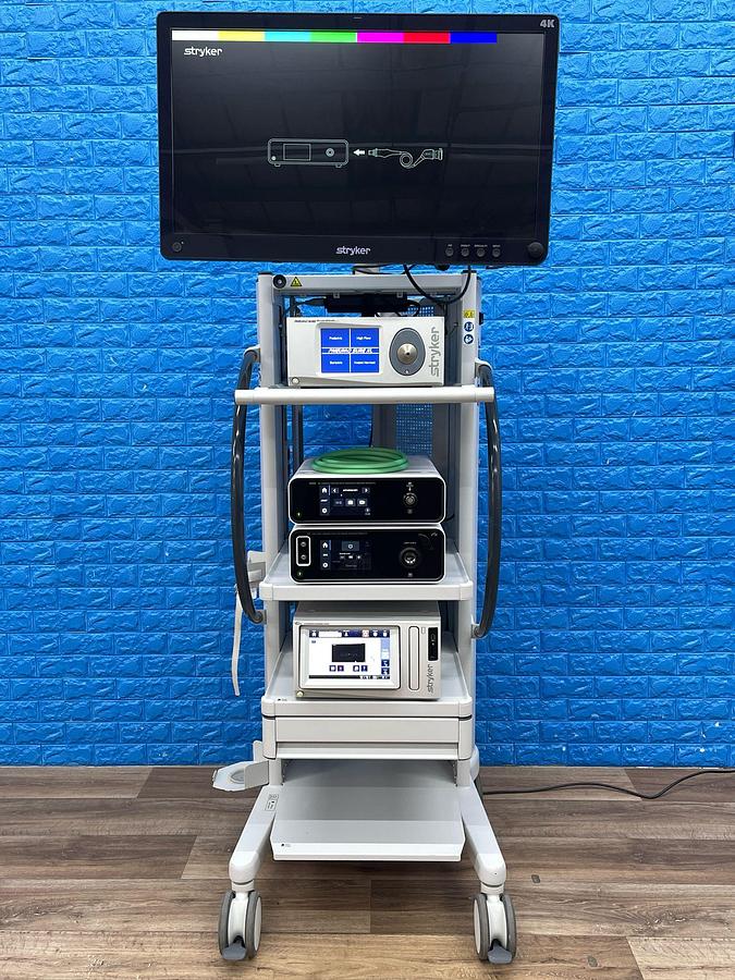 Used Stryker 1688 4K Tower  Lcd Monitor 4k 32” YOM: 2020