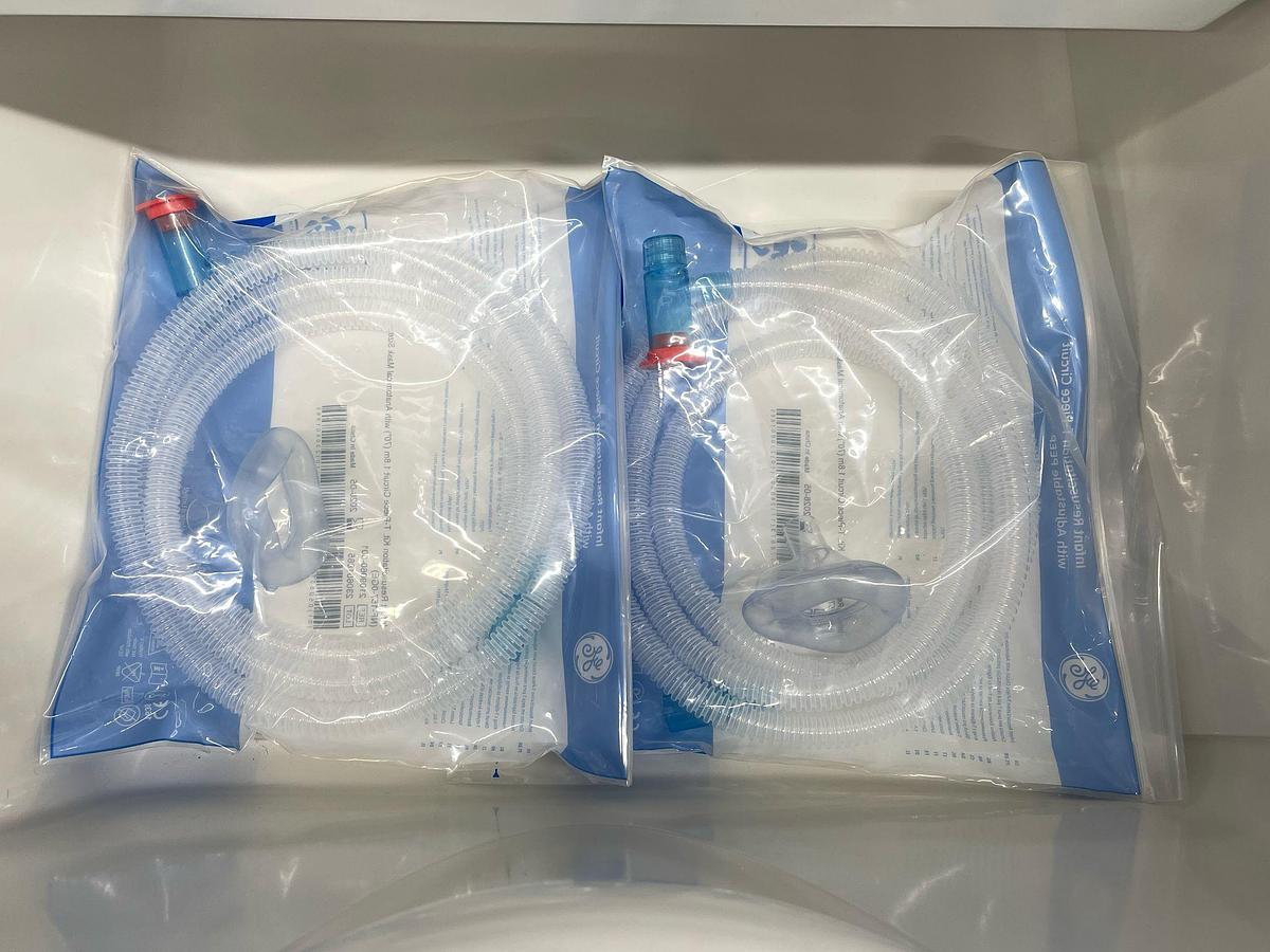 Used GE Giraffe Infant Incubator, YOM:2018, YOM:2018