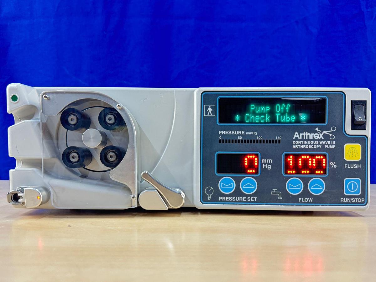 Used Arthrex Continuous Wave III Arthroscopy Pump REF: AR-6475 YOM: 2007 