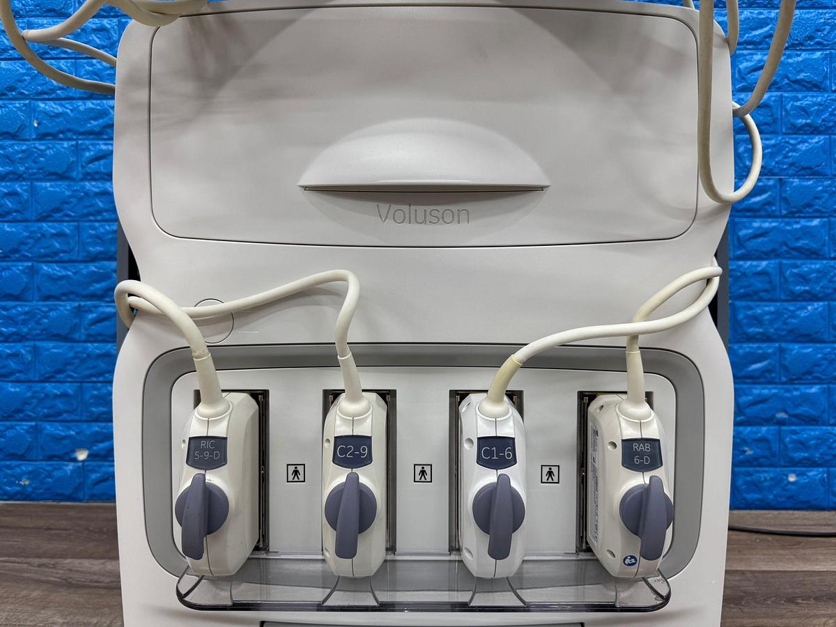 Used GE Voluson E8 Ultrasound YOM: 2020