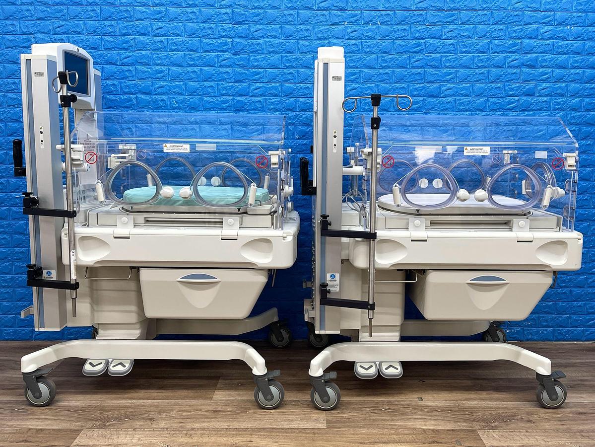 Used GE Giraffe Infant Incubator, YOM:2018, YOM:2018