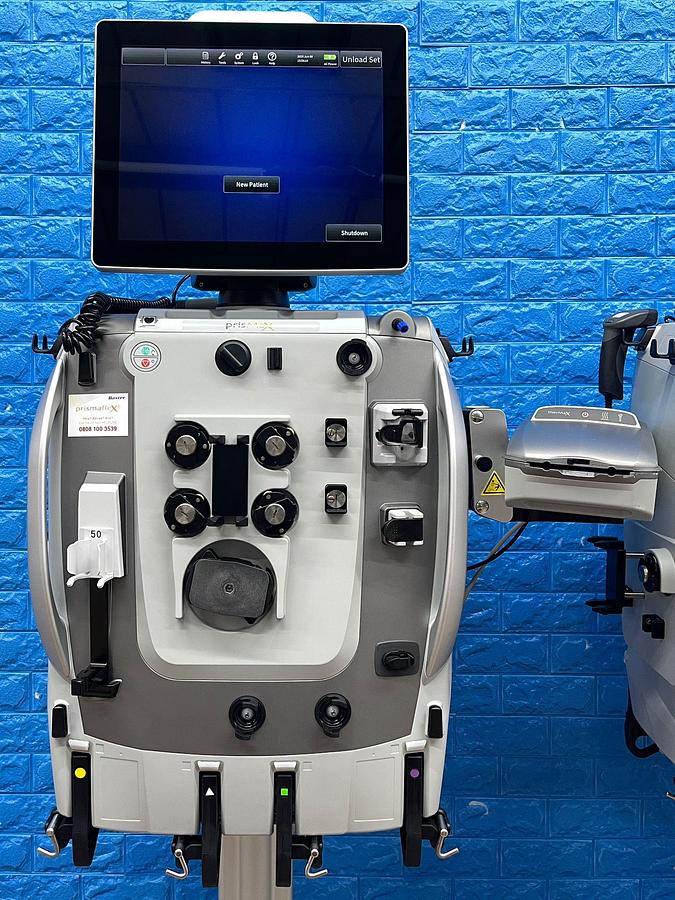 Used BAXTER PrisMax Dialysis Machine YOM: 2020