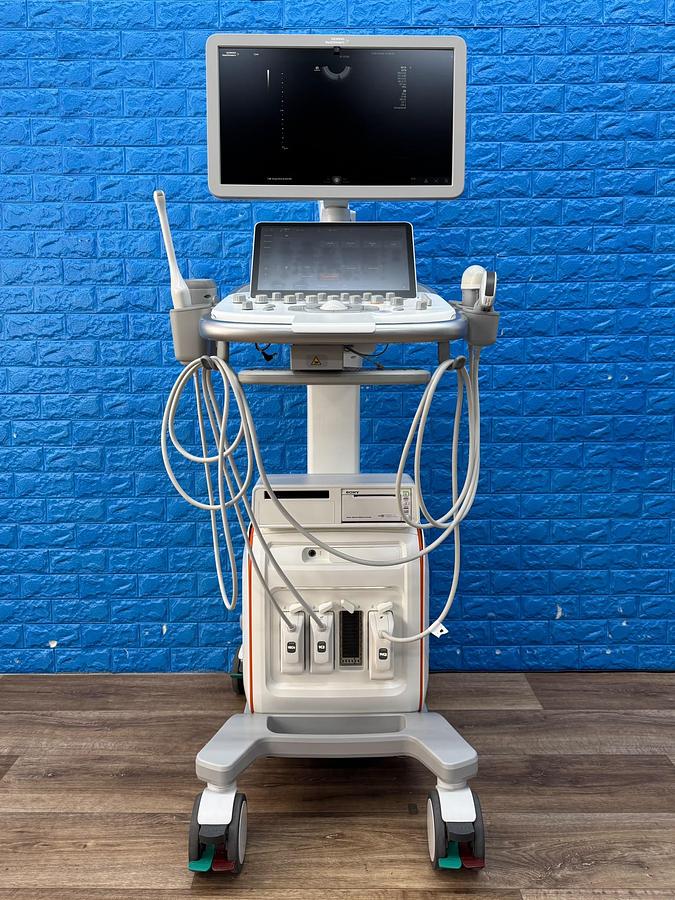 Used Siemens Acuson Redwood Diagnostic Ultrasound REF: 11503314 YOM: 2022 Probes 9C3 YOM: 2025 7VC2 YOM: 2021 9EC4 YOM: 2022