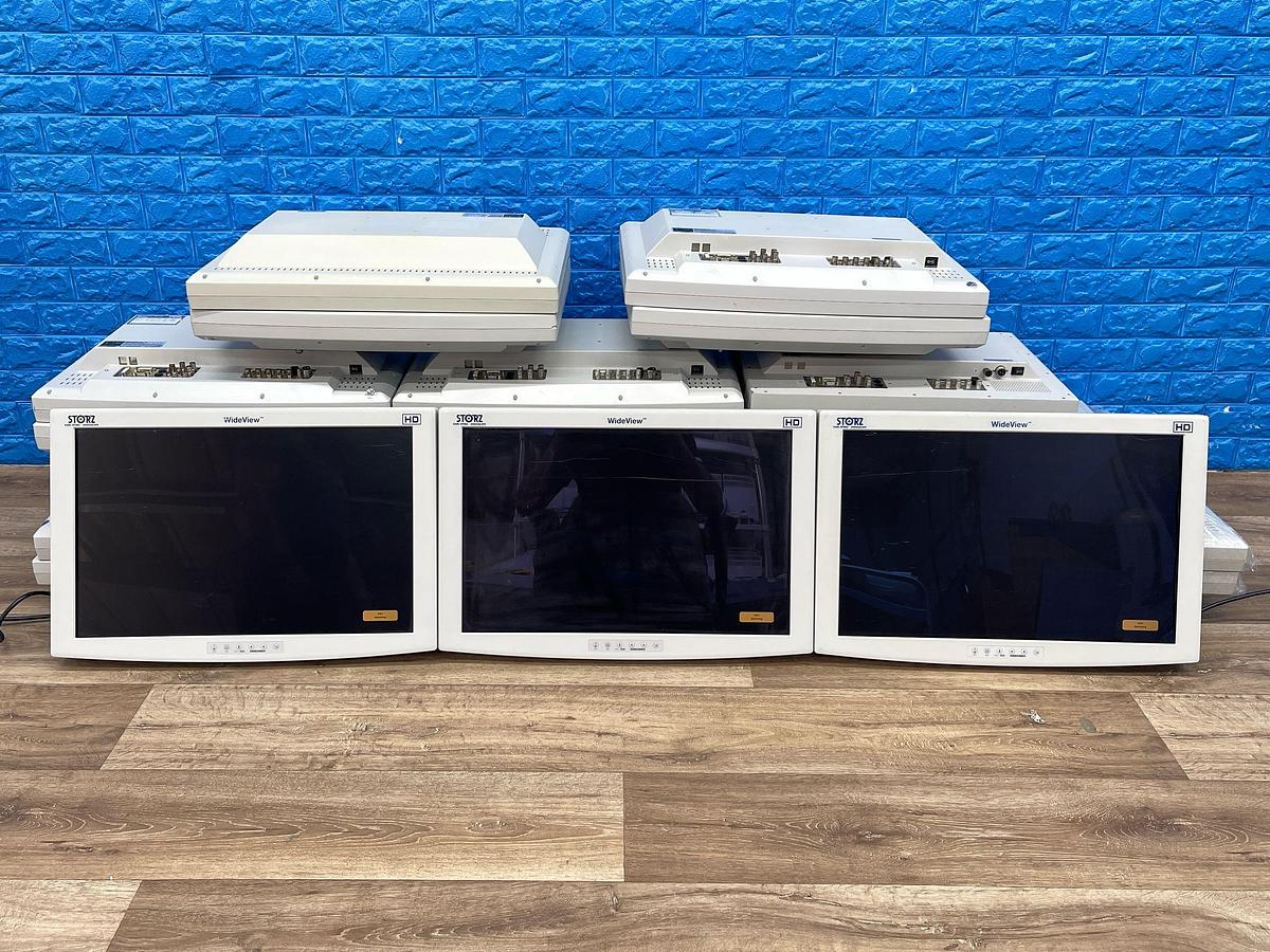 Used Karl Storz 24 Inch LCD Monitor -23 pieces With supply