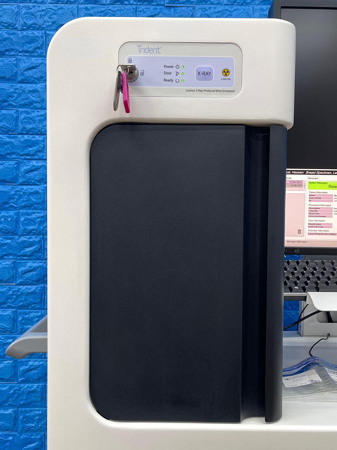 Used HOLOGIC Trident Specimen Radiography System YOM: 2012