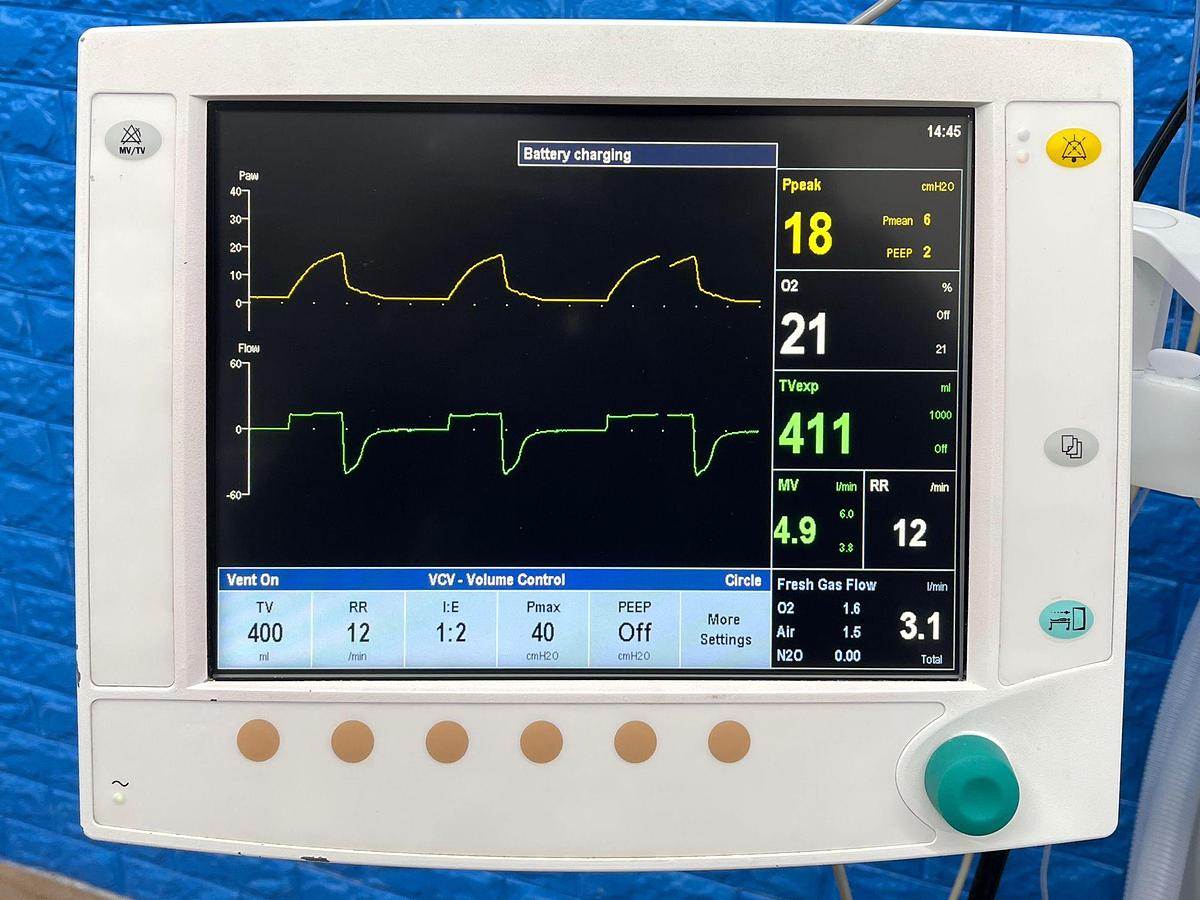 Used GE Aespire View Anesthesia YOM: 2015 Include GE B450 Patient Monitor With E-miniC Gas Madul And Leads YOM: 2015