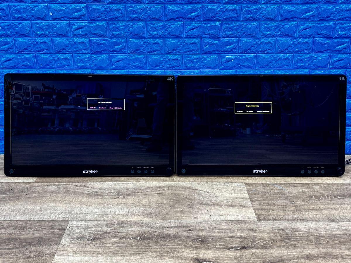 Used Stryker 32" 4K Surgical Monitor  REF: 0240-031-050 YOM: 2019 