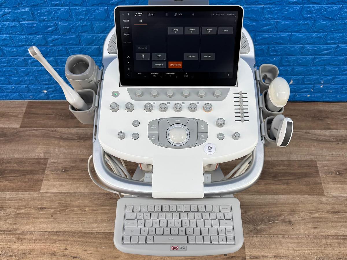 Used Siemens Acuson Redwood Diagnostic Ultrasound REF: 11503314 YOM: 2022 Probes 9C3 YOM: 2025 7VC2 YOM: 2021 9EC4 YOM: 2022