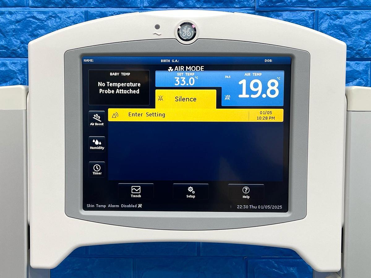 Used GE Giraffe YOM: 2018 Infant Incubator