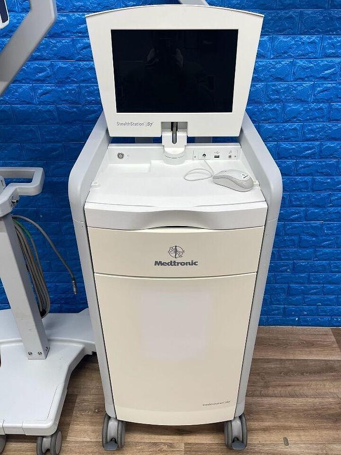 Used MEDTRONIC STEALTHSTATION S7
