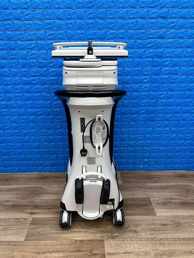 Used ALCON Centurion Phaco Machine, YOM: 2016 Phacoemulsifier
