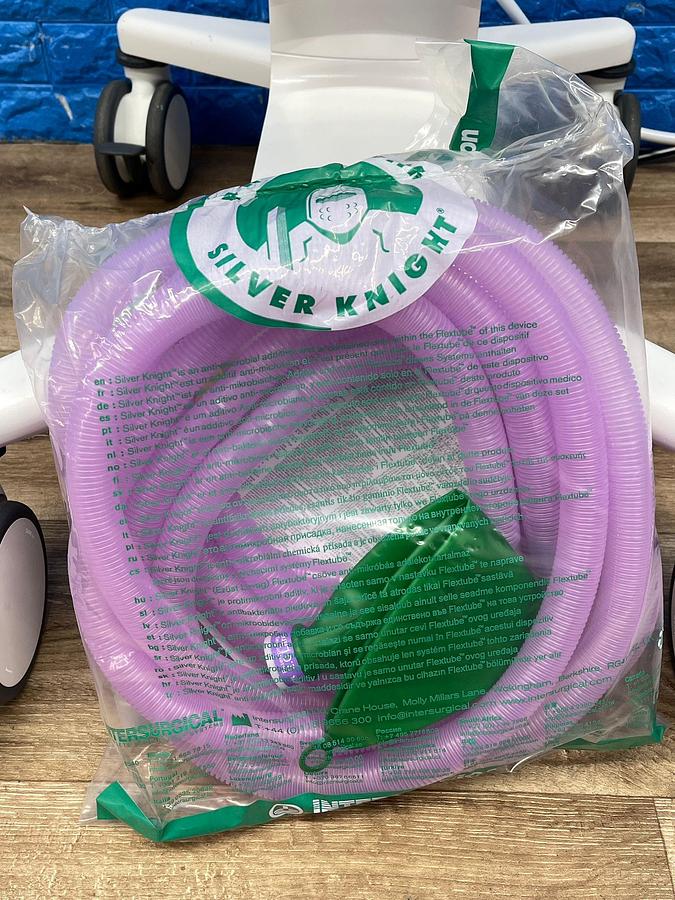 Used Dräger Evita V500 Ventilator SW: S02.51.01 Hours: 11355 YOM: 2017 