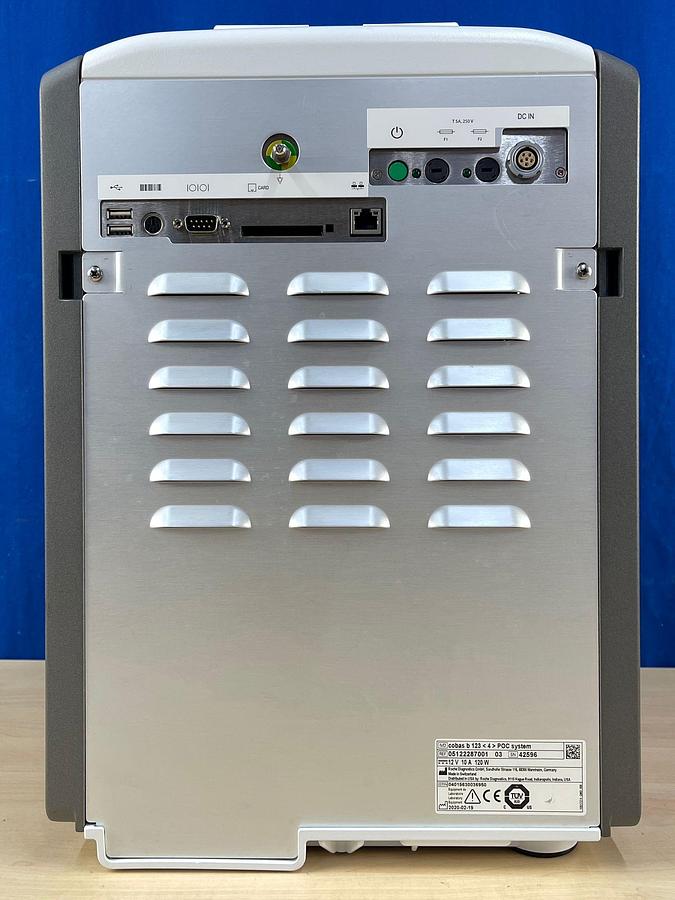 Used cobas b 123 ( 4 ) POC system YOM: 2020