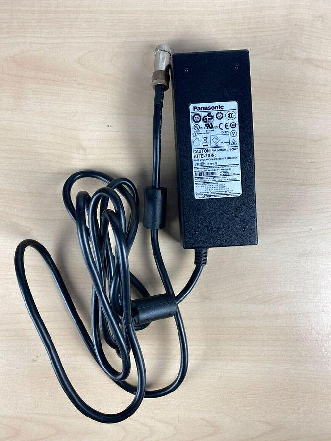 Used KARL STORZ 3D LCD Display 32 Inch REF: TM323 YOM: 2016 Monitor