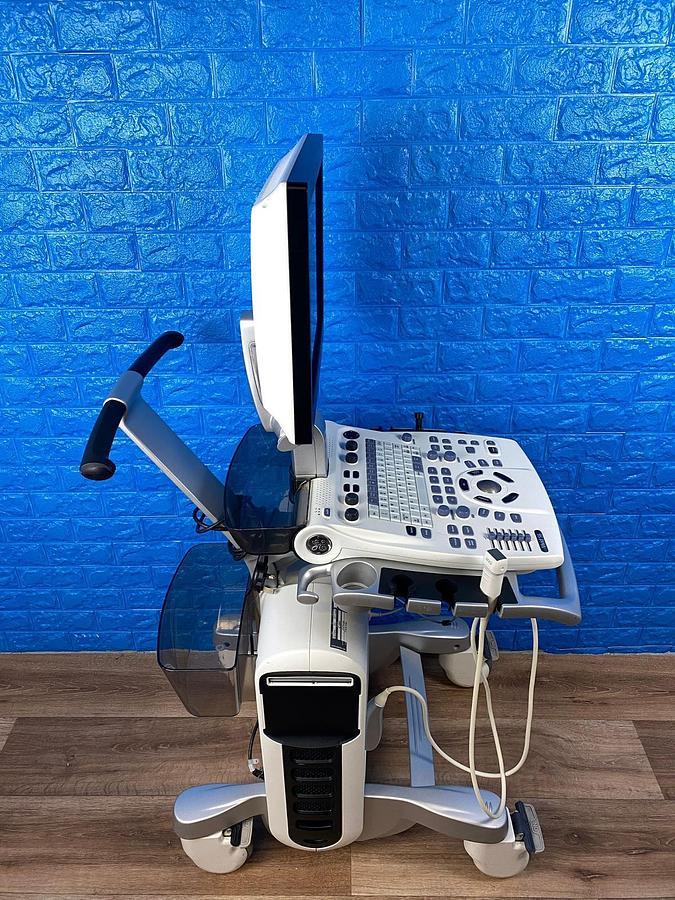 Used GE Vivid S6 Cardiovascular ultrasound system YOM: 2013