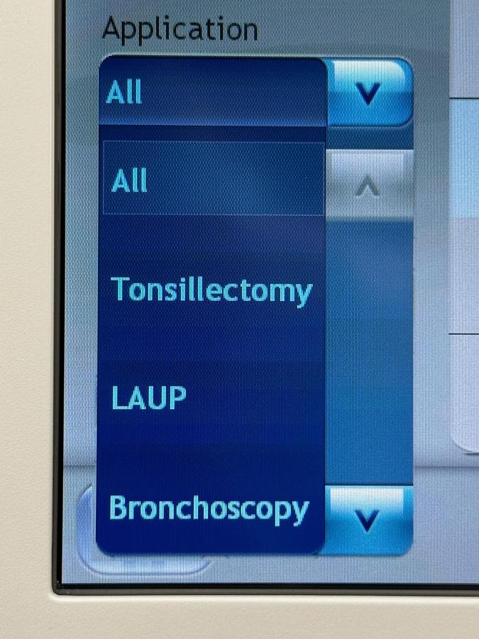 Used Lumenis ACUPULSE DUO Laser 40 Watt REF: SA-10014050 YOM: 2015 SN: 175 Include: Acupulse SurgiTouch Flash Scanner SN: 2118A Acuspot 712 Micromanipulator SN: 846 4x CO2 Laser Glasses