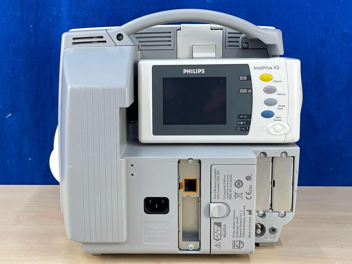 Used Philips IntelliVue MP30 Patient monitor, YOM: 2016