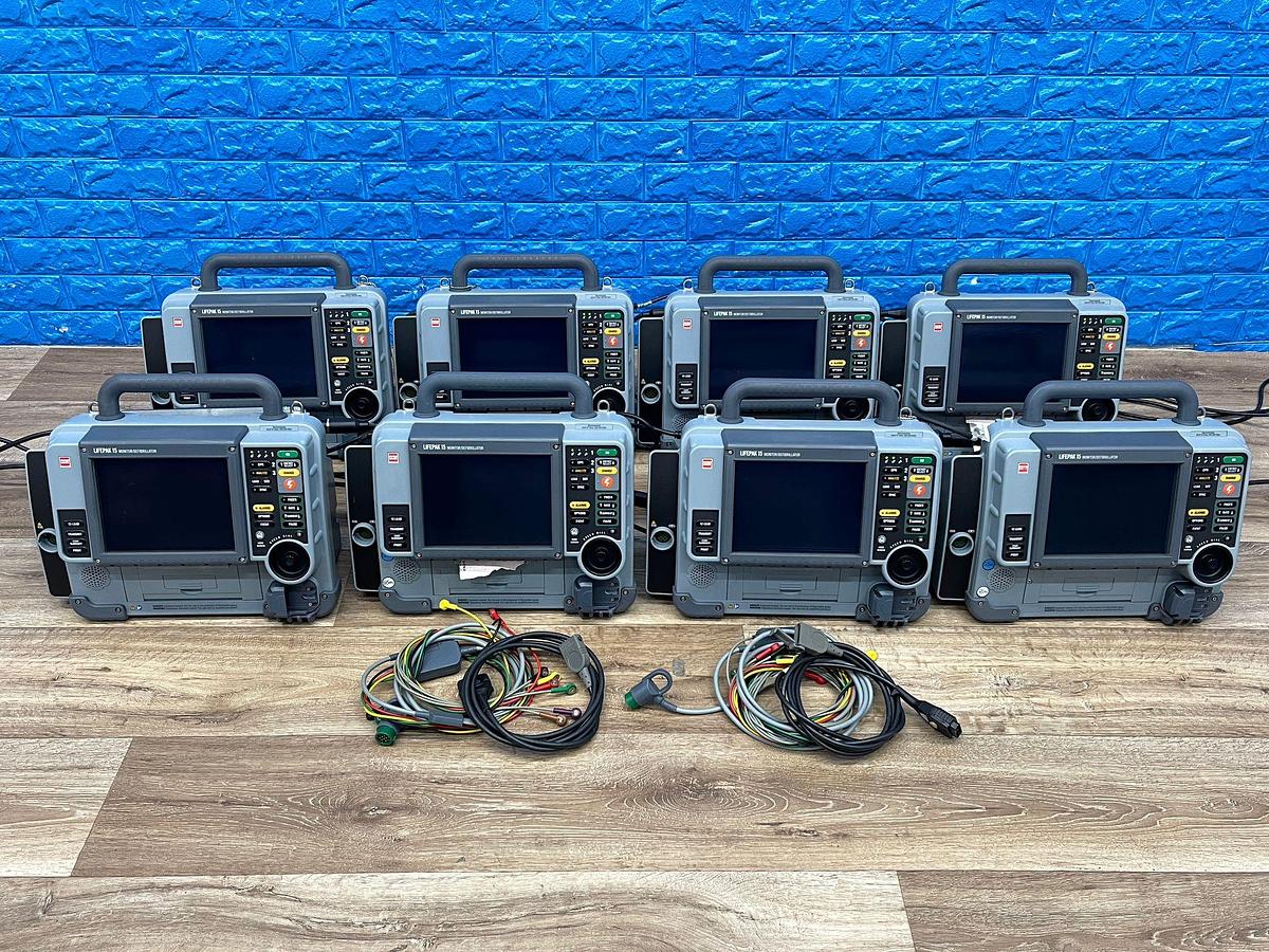 Used PHYSIO-CONTROL Lifepak 15 Defibrillator 6x 2018 2x 2013 V15-2 Defibrillator
