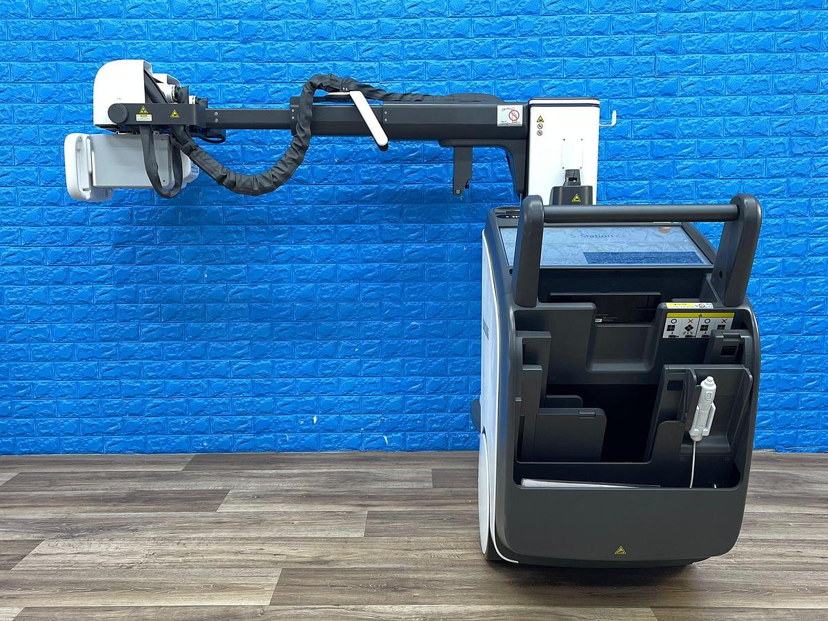 Used Samsung GM 85 Portable Mobile X-RAY YOM: 2021 