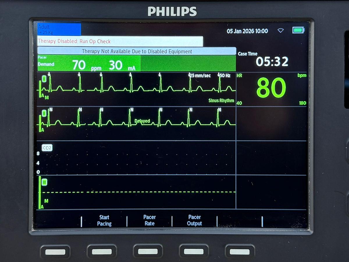 Used Philips HeartStart Intrepid Defibrillator YOM: 2019 