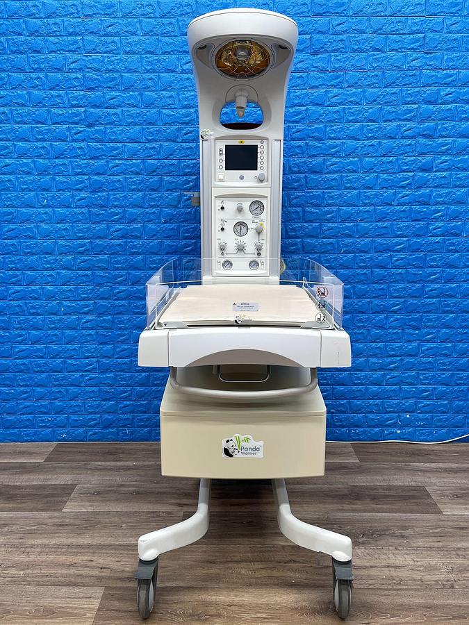Used GE Panda Incubator YOM: 2010