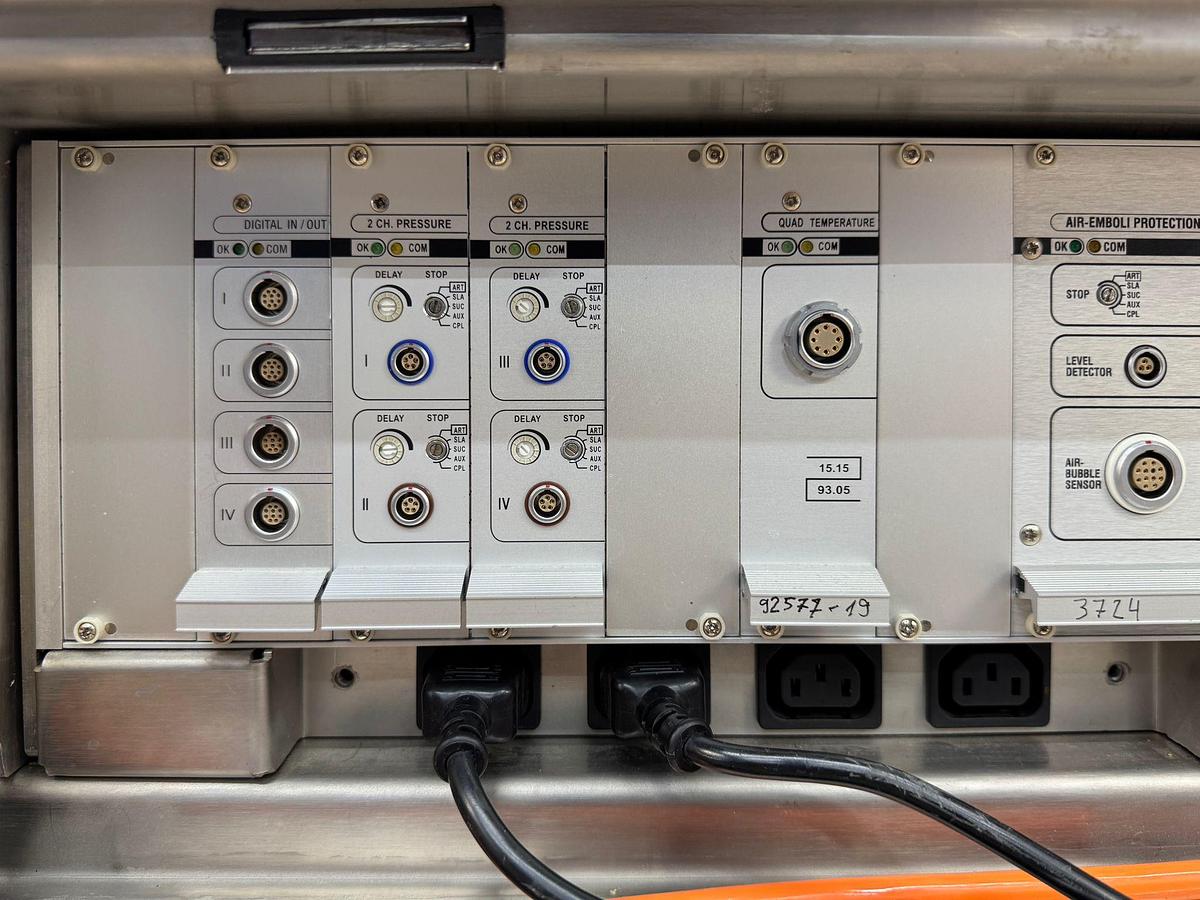 Used Maquet HL20 Heart Lung machine SN: 14041873