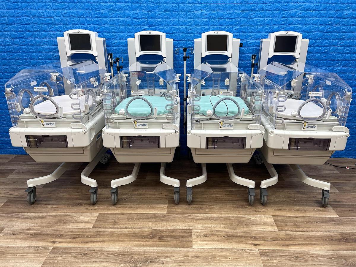 Used GE Giraffe Infant Incubator, YOM:2018, YOM:2018
