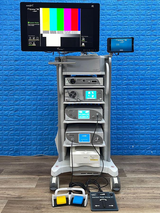 Used ARTHREX Synergy UHD4 4K Tower LED 4K Monitor 32 inch YOM: 2018