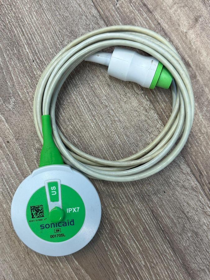 Used Huntleigh Sonicaid FM 800 Encore ECG SN: 751CX0401627-15 Include sonicaid IPX7 US Probe 