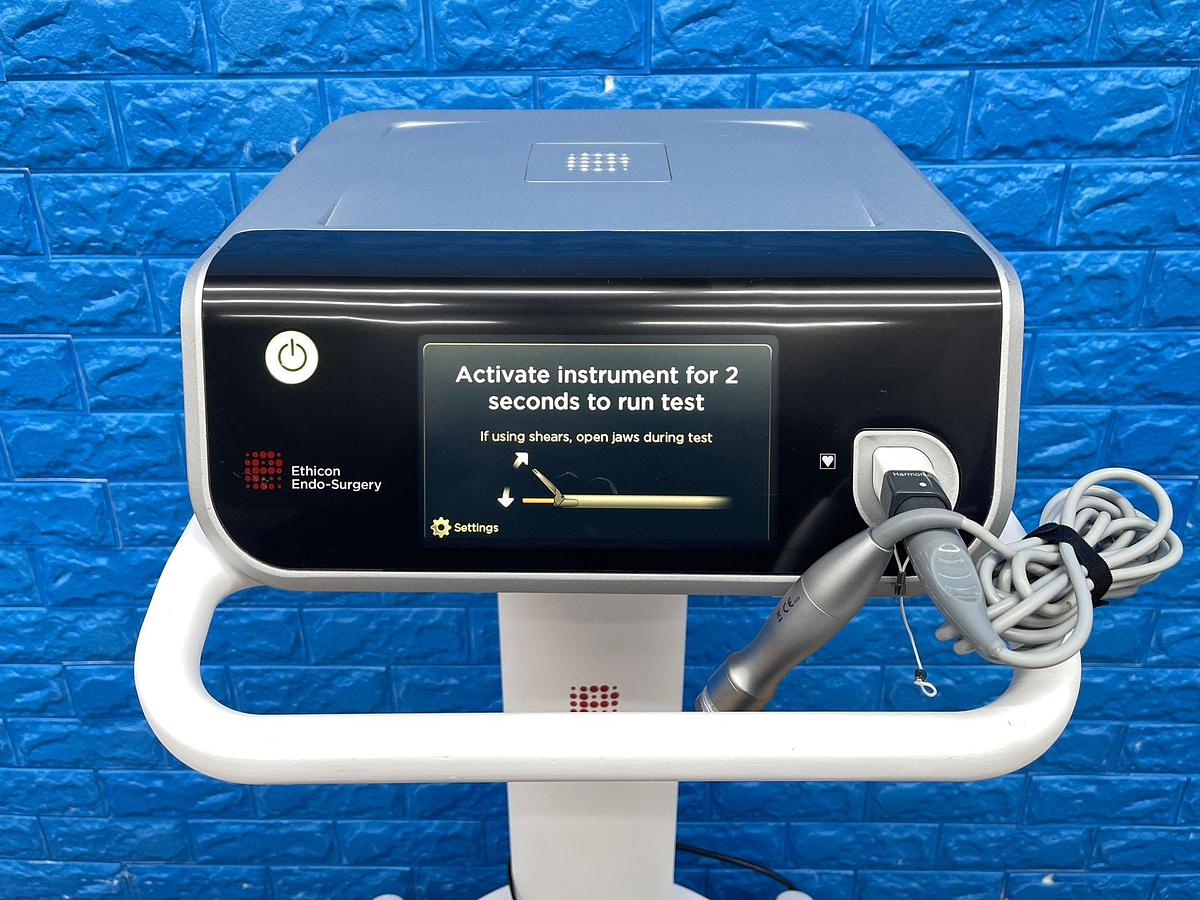 Used  Ethicon GEN 11 YOM: 2012  With 2 Hand piece  -1 Ethicon Enseal  -1 Ethicon Harmonic  Unlimited Uses