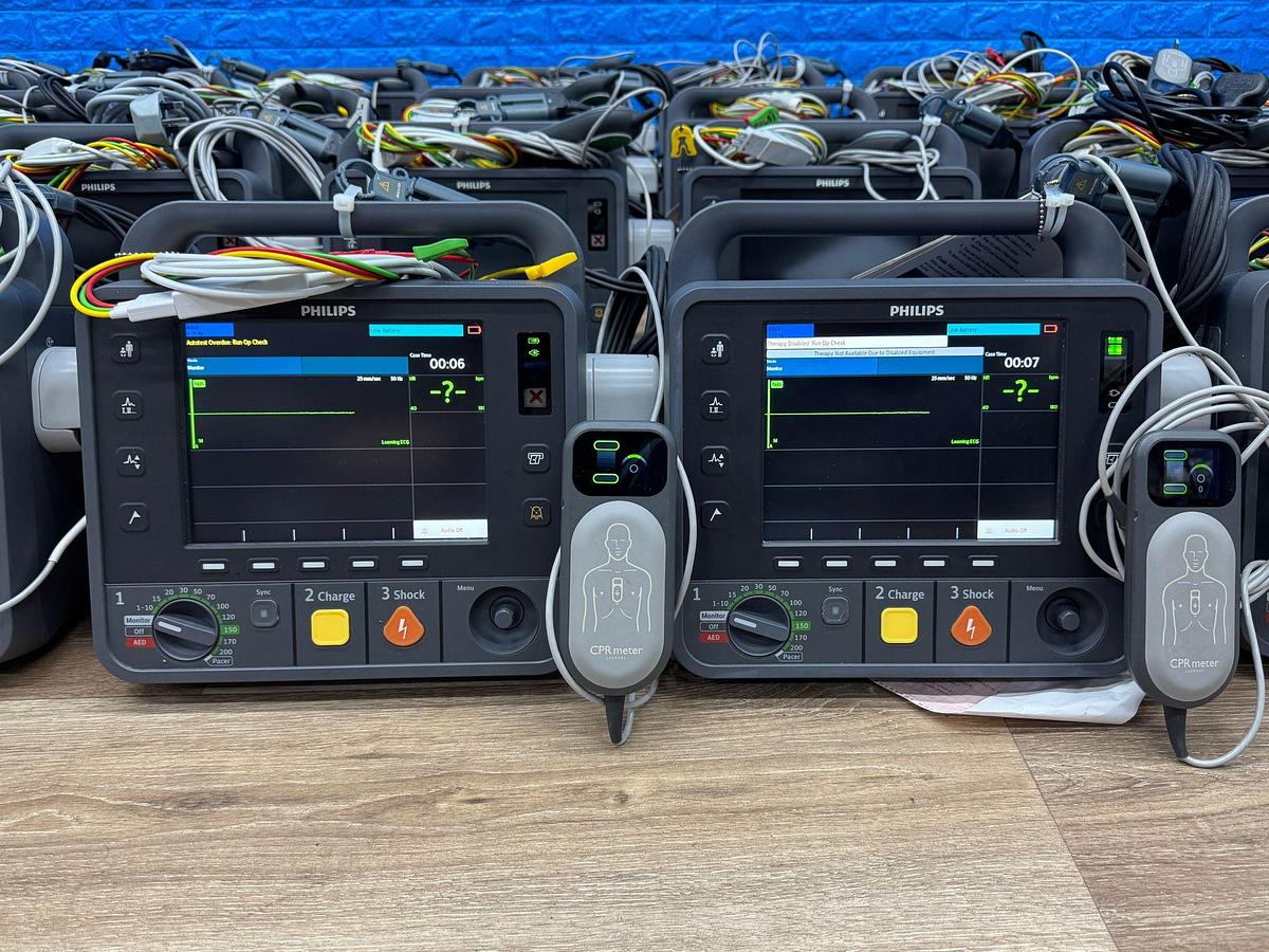 Used Philips HeartStart Intrepid Defibrillator YOM: 2019 