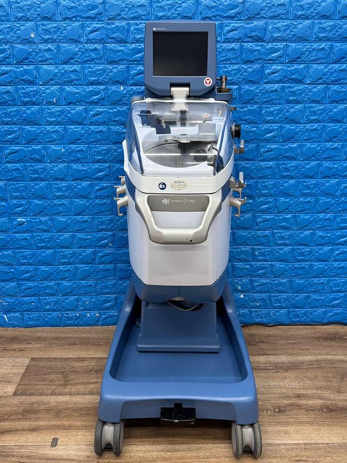 Used Sorin Xtra Auto Transfusion System REF: 75220 YOM: 2013 SN: BO22976  L13 Include Sorin Xvac Pump REF: 75306 YOM: 2015 SN: BO27119N15