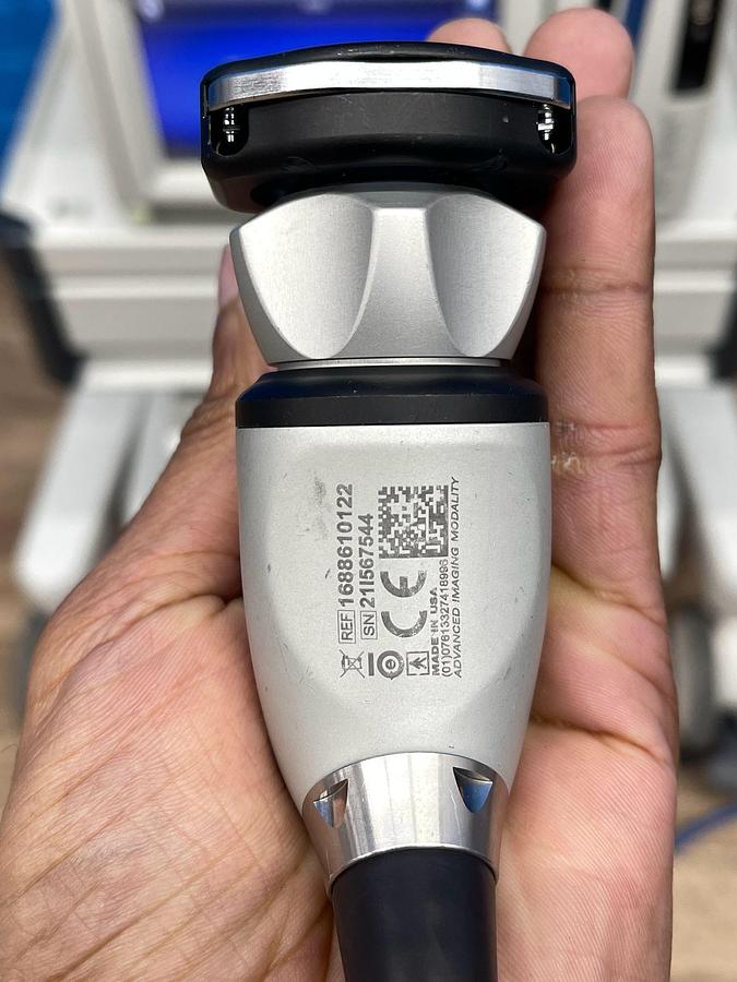 Used Stryker 1688 4K Tower  Lcd Monitor 4k 32” YOM: 2021