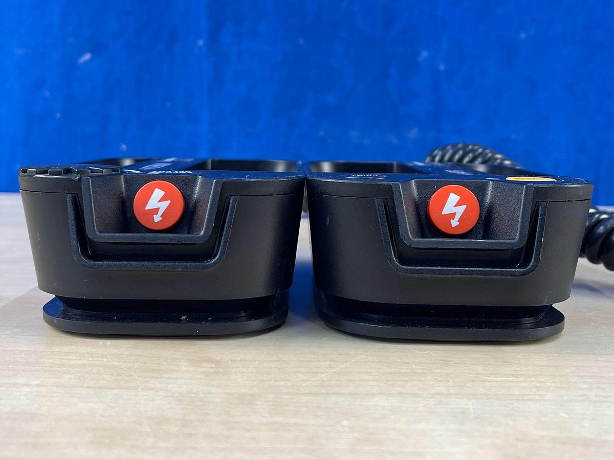 Used Medtronic Physio-Control Paddles Defibrillator REF: 3207051-000 YOM: 2009