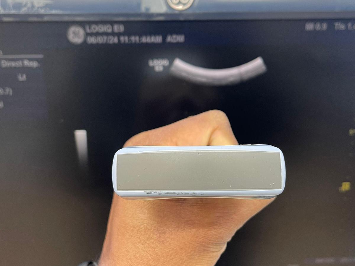 Used GE Logiq E9  YOM: 2014 With 4 Probes.