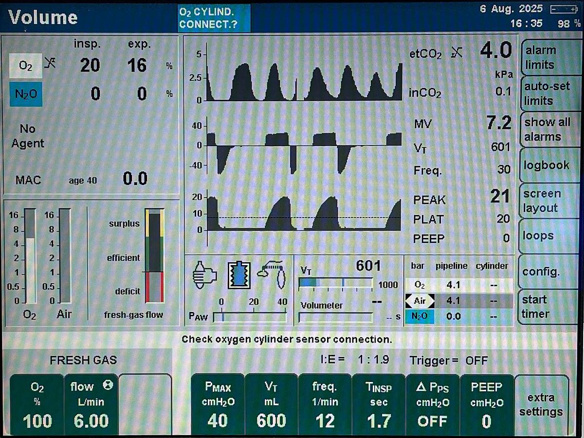 Used Dräger Primus Anaesthesia YOM: 2009
