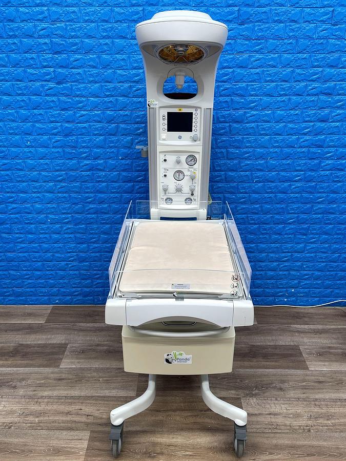 Used GE Panda Incubator YOM: 2010