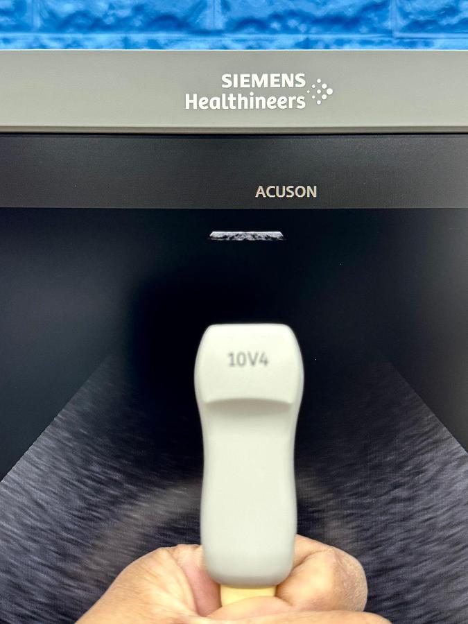 Used Siemens Healthineers Acuson Juniper Ultrasound YOM: 2018 Probe 10V4 YOM: 2018 16L4 YOM: 2019 18H5 YOM: 2018