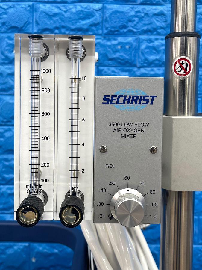 Used Maquet Cardiohelp Pump with Hico Variotherm 550 YOM: 2022 