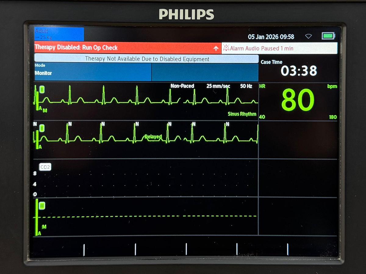 Used Philips HeartStart Intrepid Defibrillator YOM: 2019 