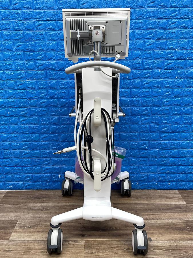 Used Dräger Evita V500 Ventilator SW: S02.51.01 Hours: 33367 YOM: 2013 SN: ASEE-0086